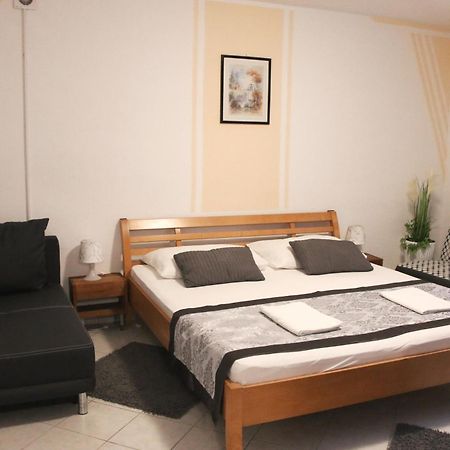 טרוגיר Apartments Gavric מראה חיצוני תמונה